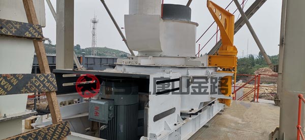 錘破、對輥破、立軸沖擊破三種制砂設(shè)備優(yōu)劣對比